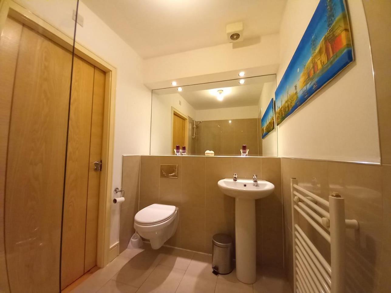 Apartment 2br Beautiful Mins From Seaside And Mountains *